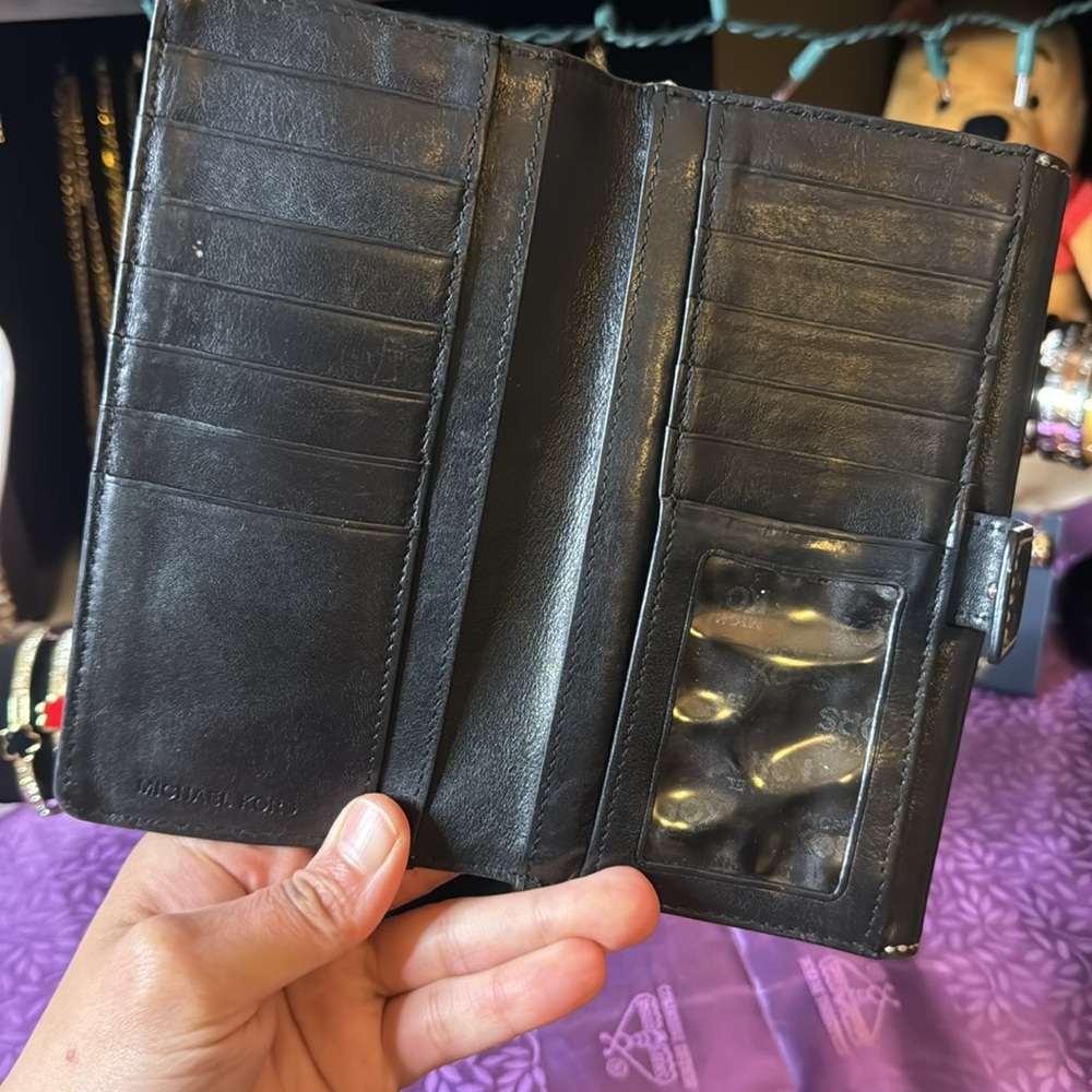 Vintage Micheal Kors leather wallet RARE - Picture 4 of 7